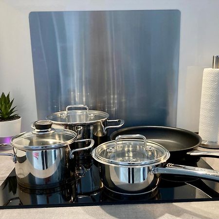 Living At Saarpartments - Adultsonly - Business & Holiday Homes With Kitchen For Long- And Short Term Stay, 3 Min To St Johanner Markt And Points Of Interest ساربروكن المظهر الخارجي الصورة